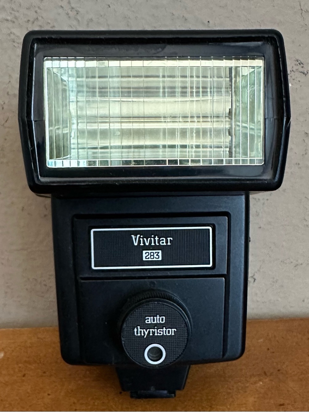 Vivitar 283 Auto Thyristor Camera Flash - Black
